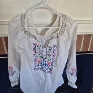 American Vintage White Blouse with Multicolor Embroidery